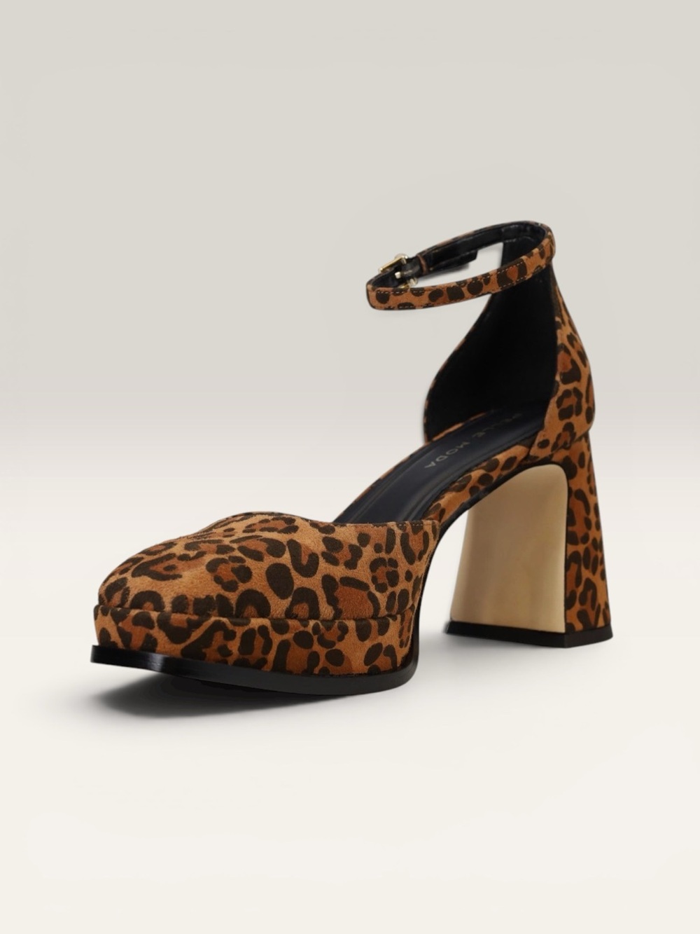 Pelle Moda Dolli Platform Leopard Print Suede Block Heel Pump Size 7.5